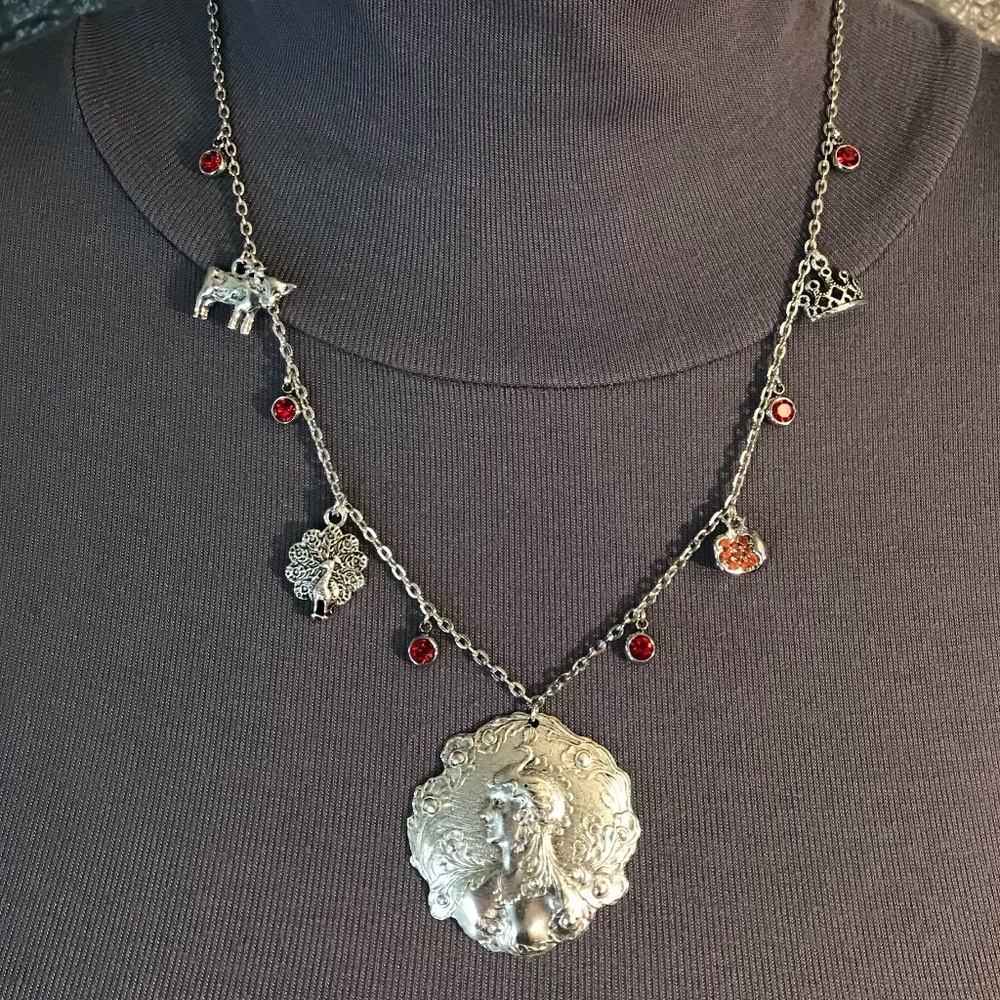 “Queen Hera" Juno Art Nouveau Goddess Greek Roman Mythology Handmade Necklace - Picture 3 of 16
